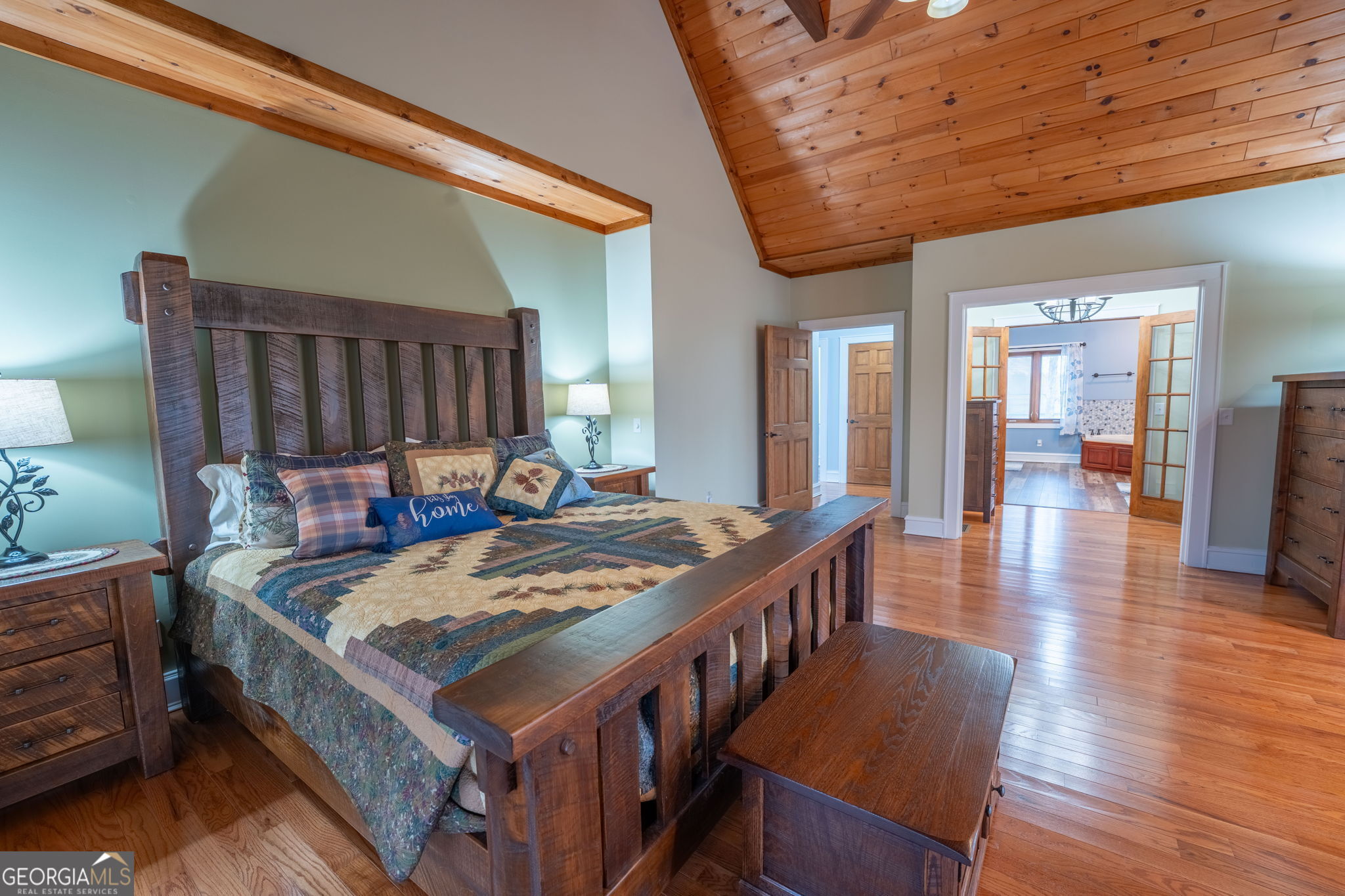 Clarkesville, Georgia 30523, United States, 4 Bedrooms Bedrooms, ,5 BathroomsBathrooms,Residential,Active,254532