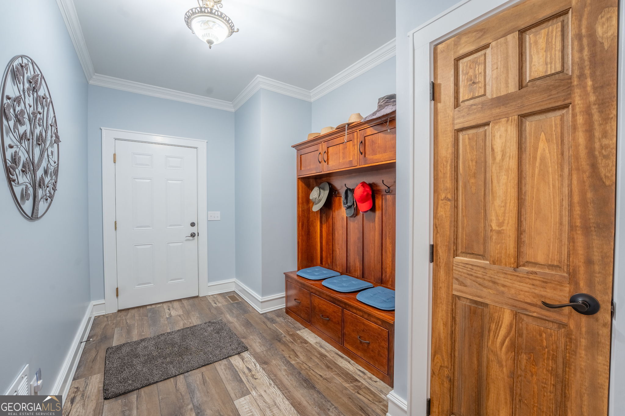 Clarkesville, Georgia 30523, United States, 4 Bedrooms Bedrooms, ,5 BathroomsBathrooms,Residential,Active,254532