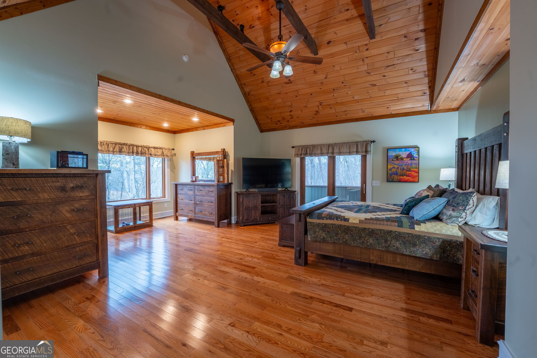 Clarkesville, Georgia 30523, United States, 4 Bedrooms Bedrooms, ,5 BathroomsBathrooms,Residential,Active,254532