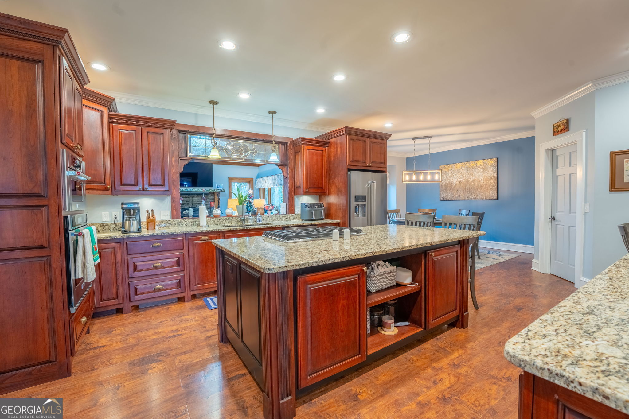 Clarkesville, Georgia 30523, United States, 4 Bedrooms Bedrooms, ,5 BathroomsBathrooms,Residential,Active,254532