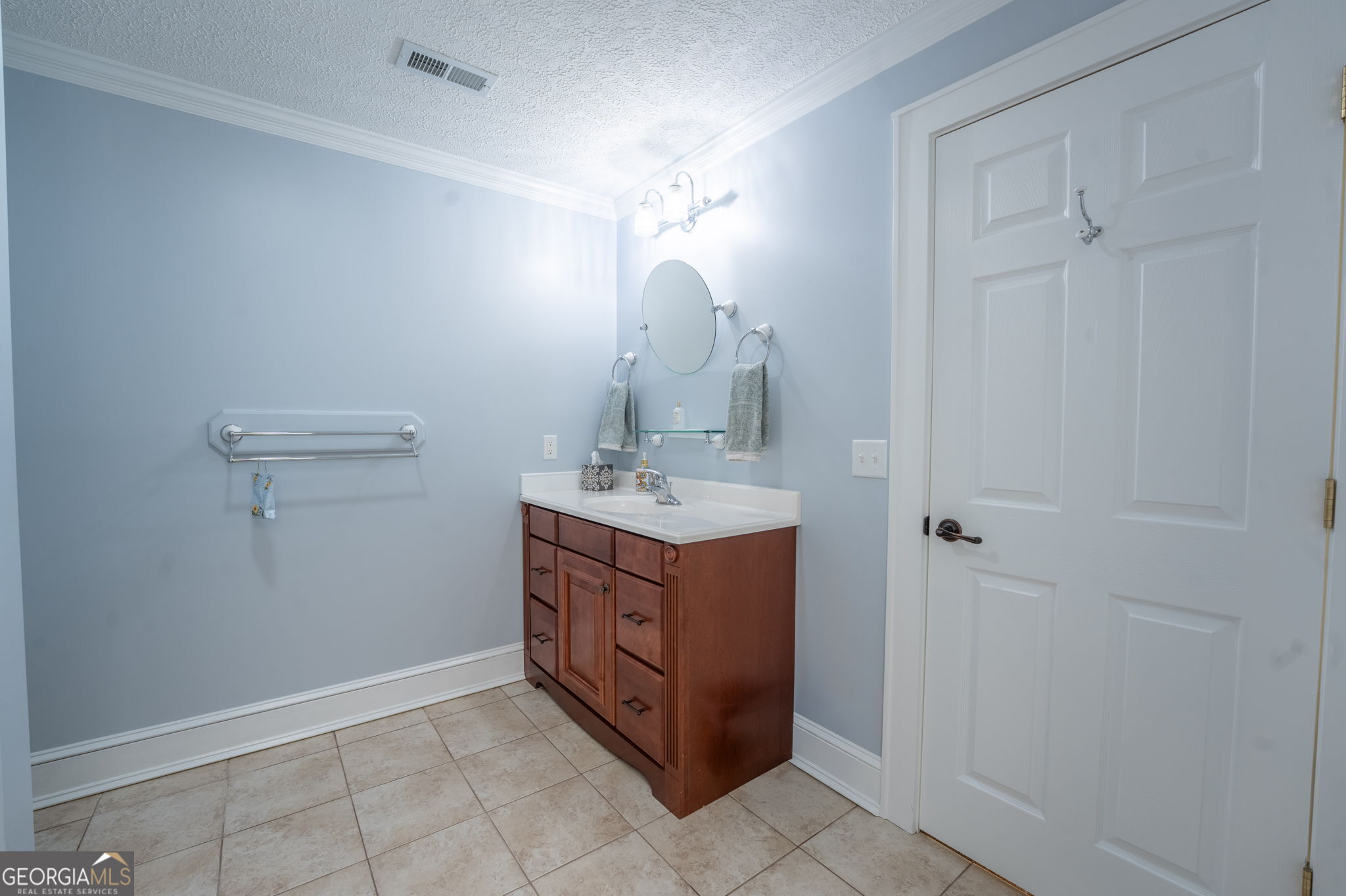 Clarkesville, Georgia 30523, United States, 4 Bedrooms Bedrooms, ,5 BathroomsBathrooms,Residential,Active,254532