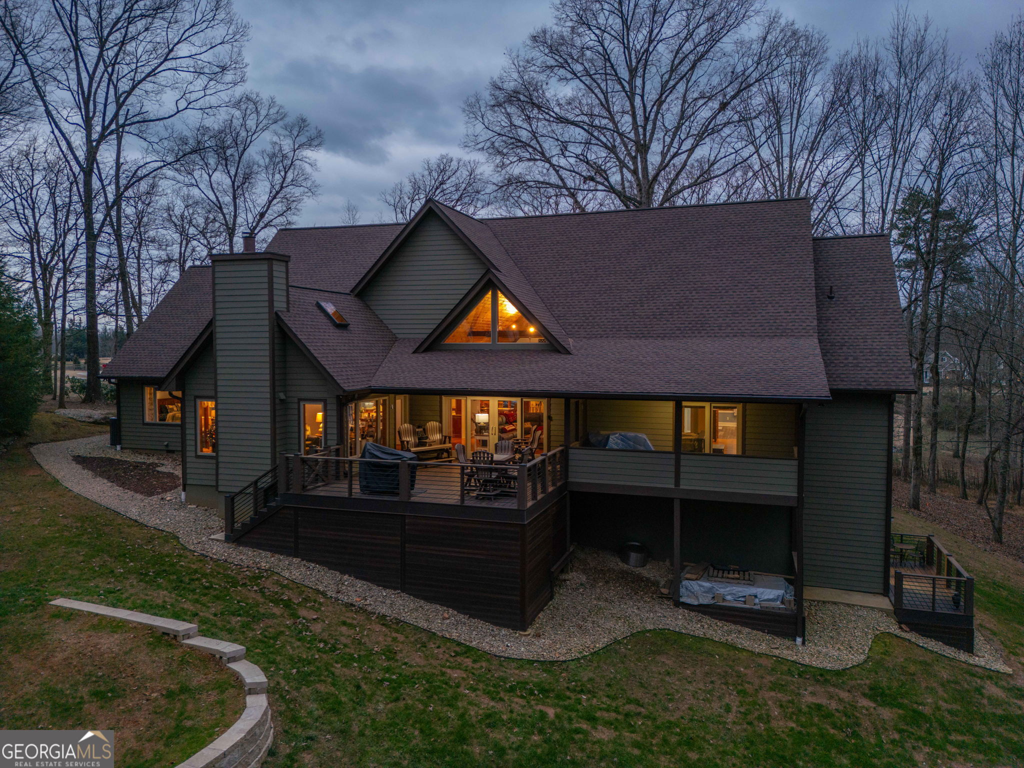 Clarkesville, Georgia 30523, United States, 4 Bedrooms Bedrooms, ,5 BathroomsBathrooms,Residential,Active,254532