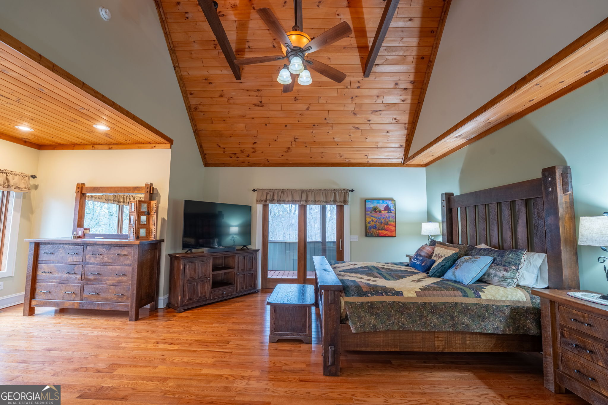 Clarkesville, Georgia 30523, United States, 4 Bedrooms Bedrooms, ,5 BathroomsBathrooms,Residential,Active,254532