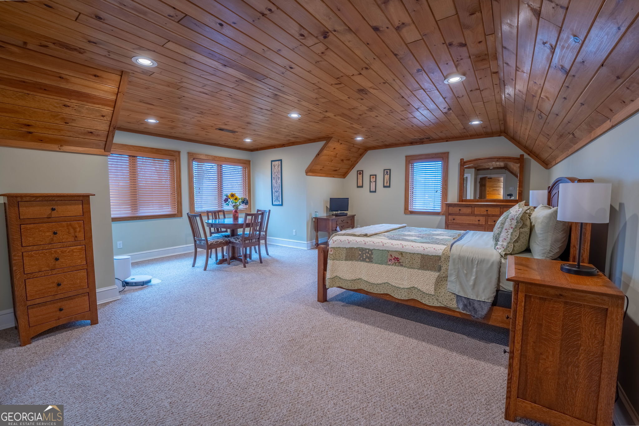 Clarkesville, Georgia 30523, United States, 4 Bedrooms Bedrooms, ,5 BathroomsBathrooms,Residential,Active,254532