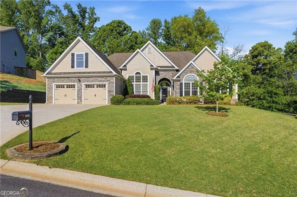 Photo of 5045 Hamby Hollow Lane, Cumming, GA 30028 (MLS # 10739904)