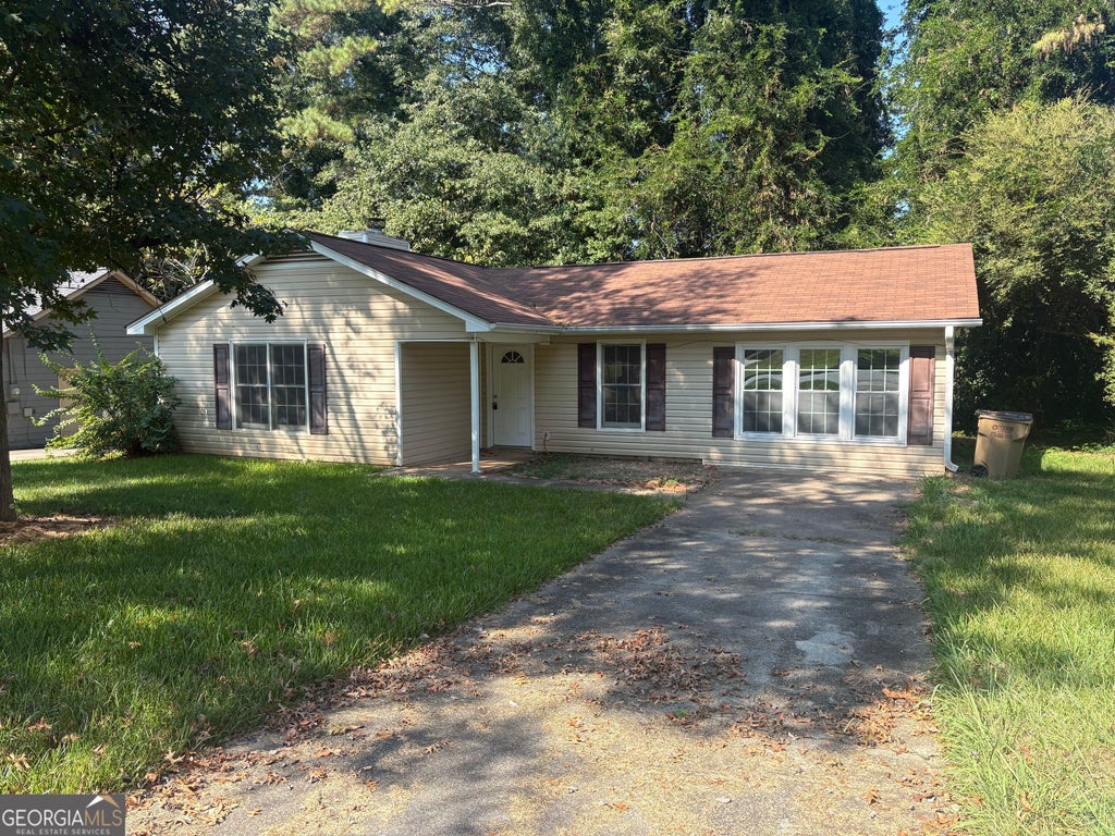 Photo of 6103 Chaseland Drive, Rex, GA 30273 (MLS # 10841217)