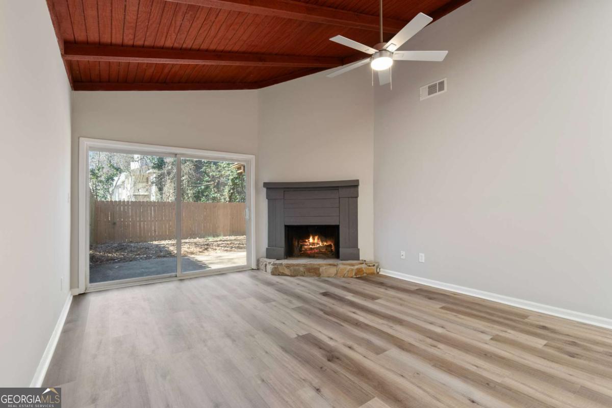 Spinnaker Cove - Residential