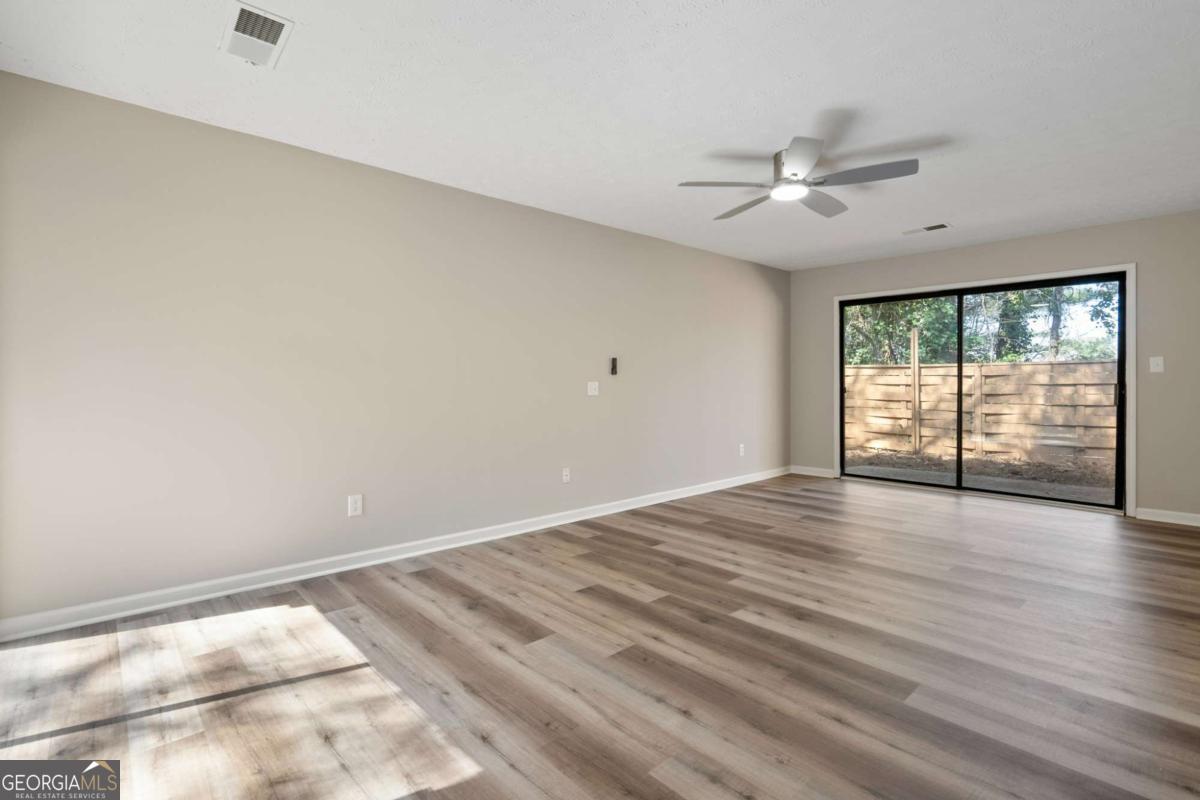 Spinnaker Cove - Residential