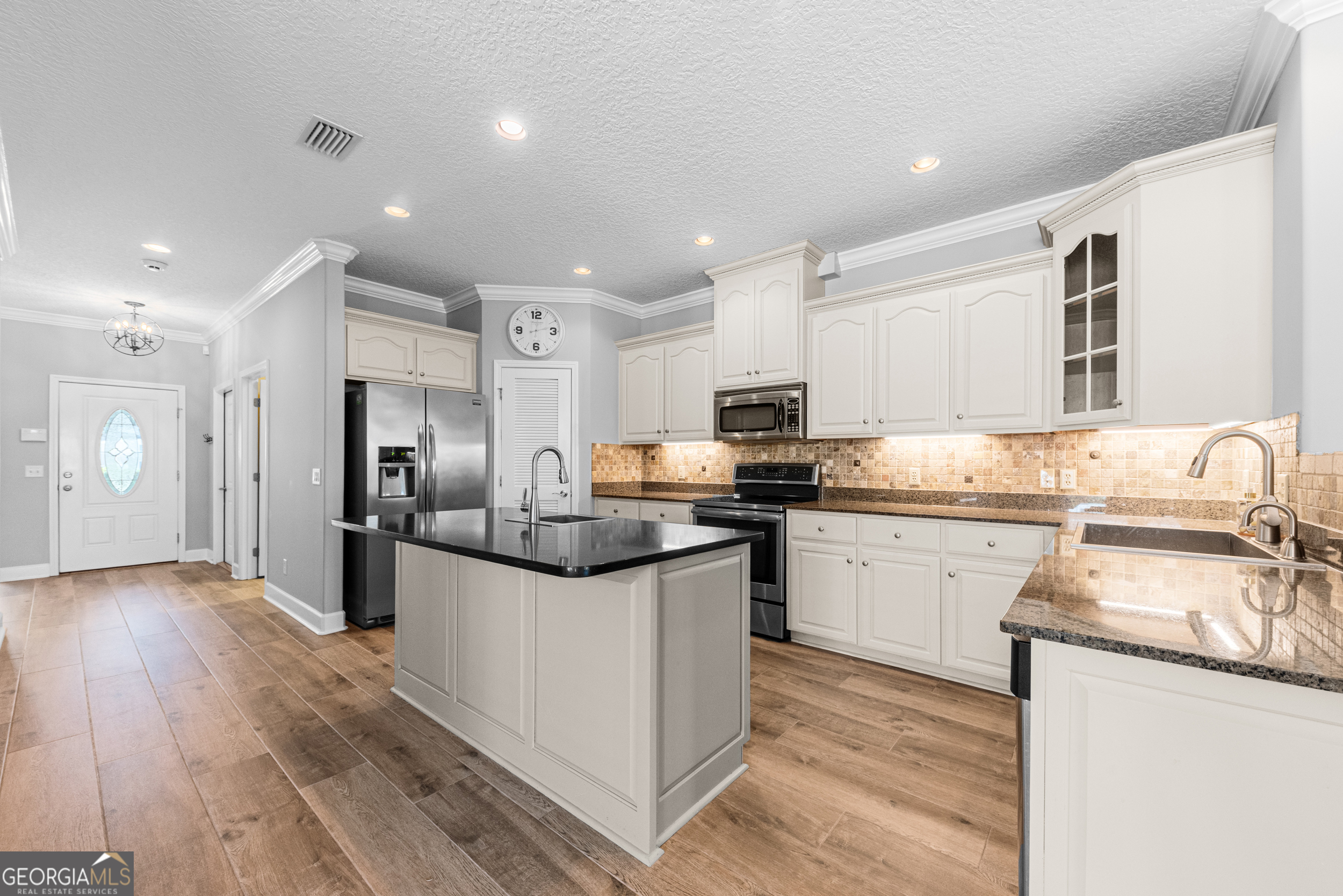 115 Meridian DR