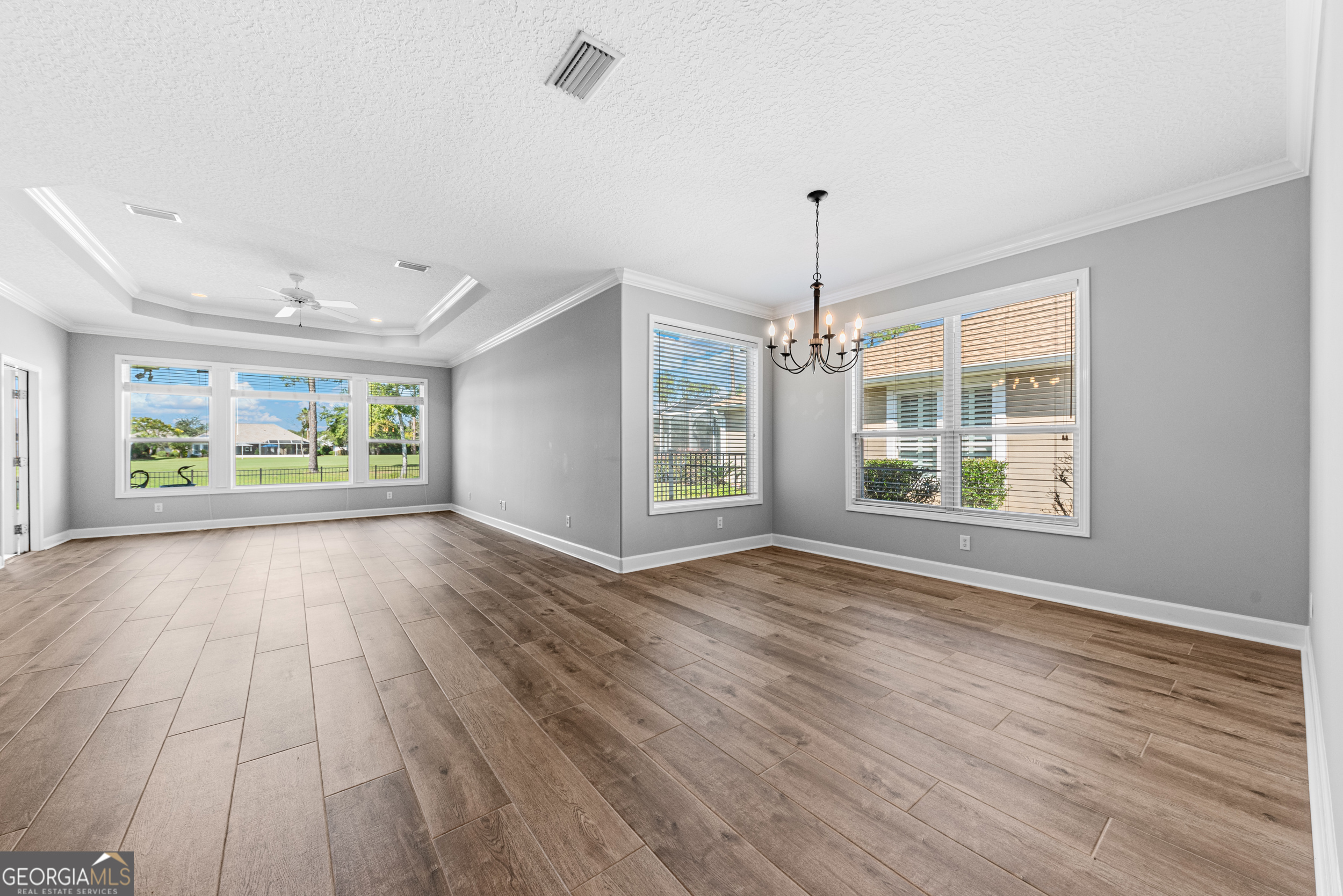 115 Meridian DR