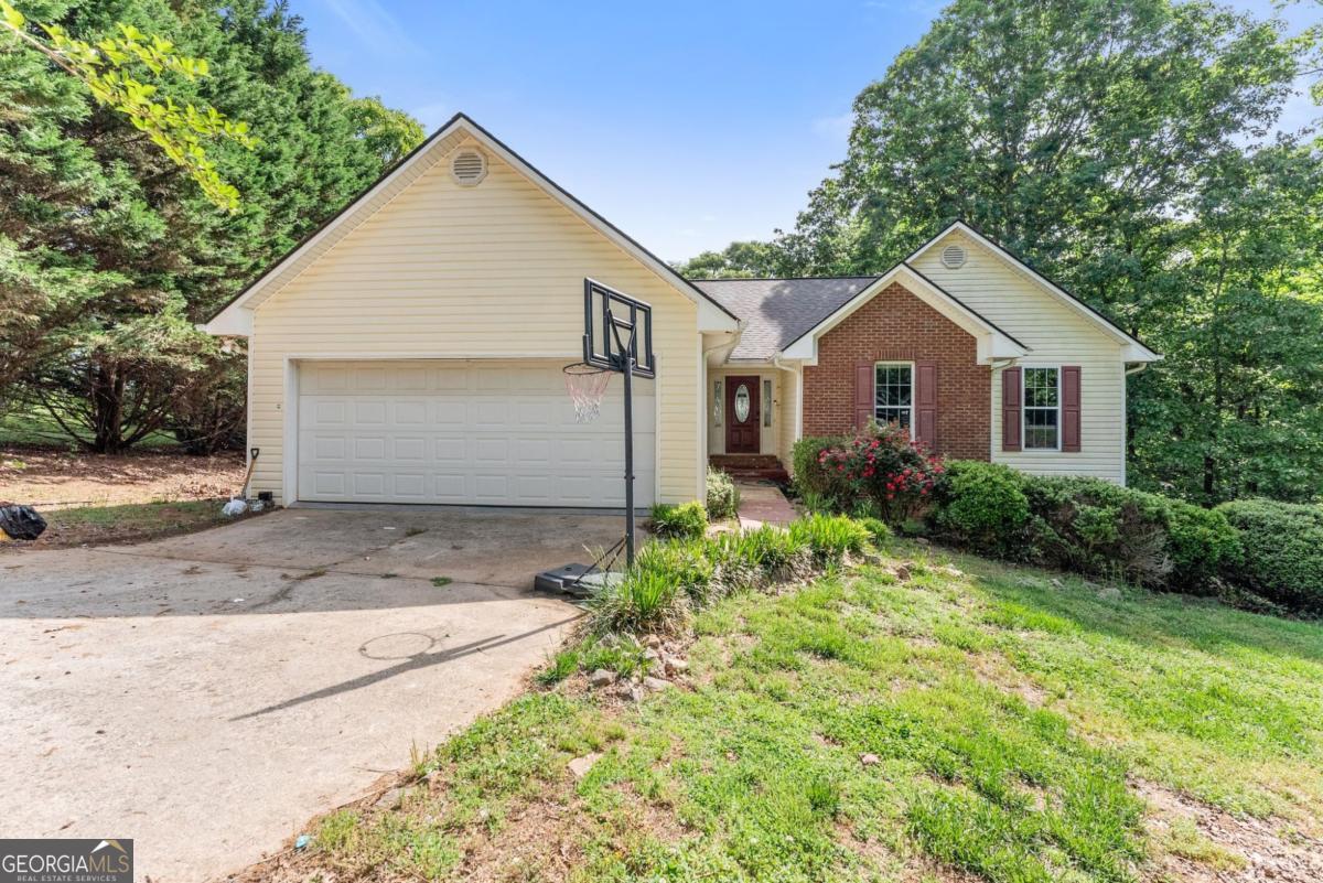 413 Rolling Meadows DR