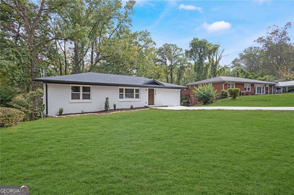 3268 Robin RD