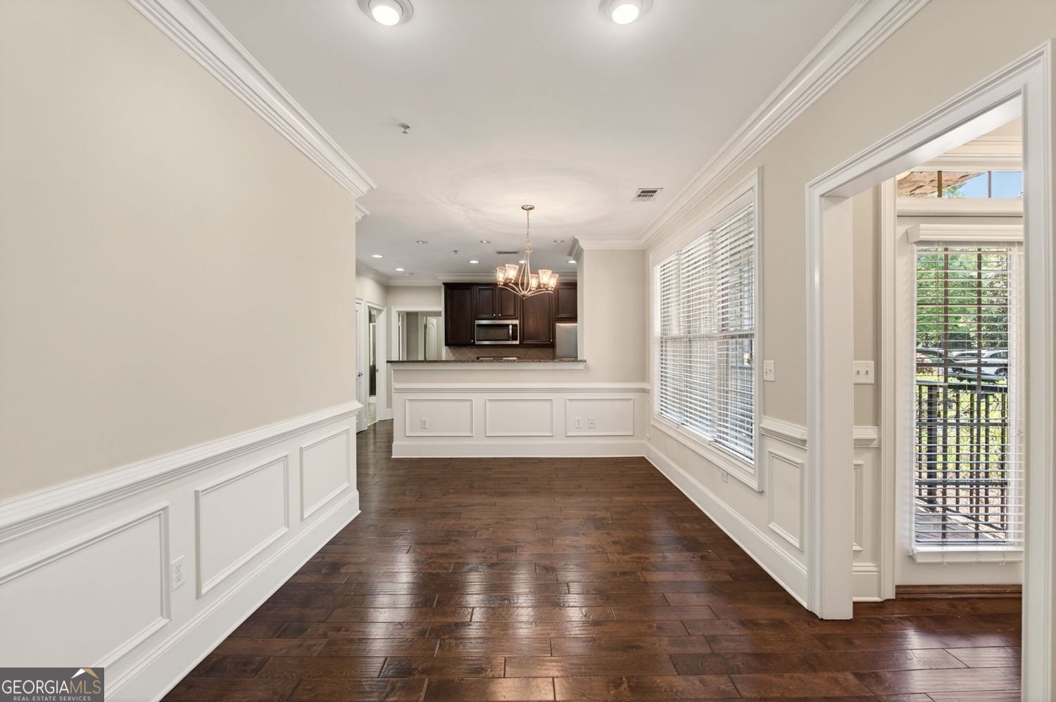 2300 Peachford RD 4002