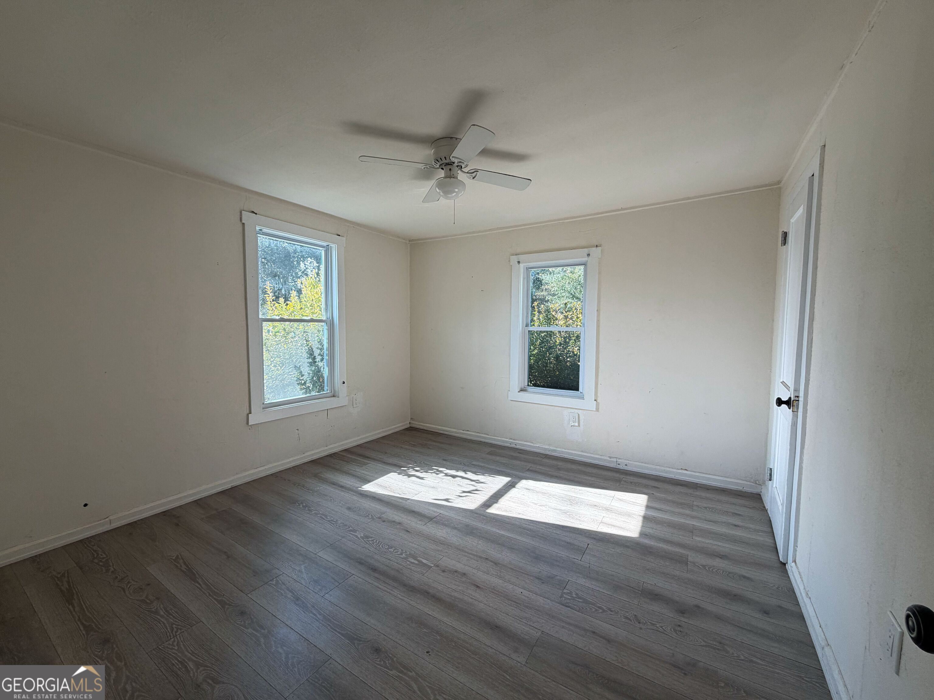 1417 E Roosevelt AVE