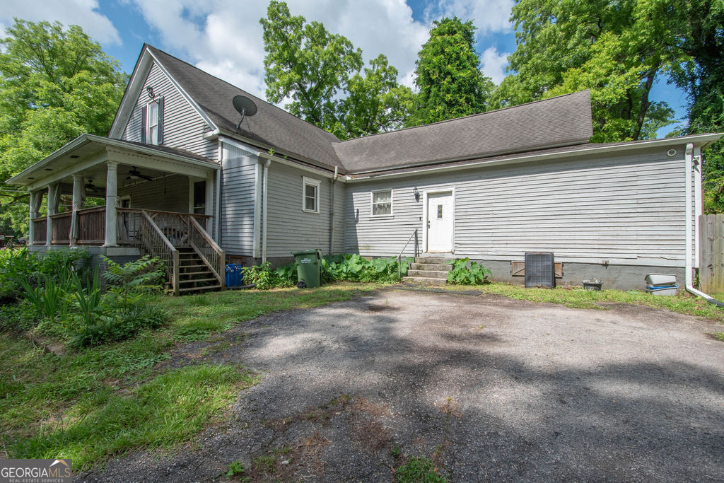 201 Elm ST