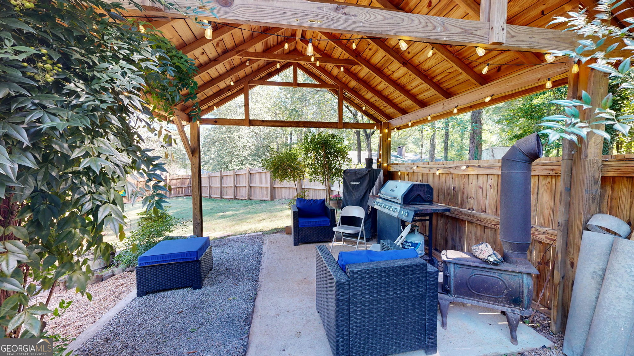 705 Piney Woods DR