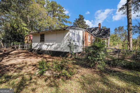 A home in Thomaston