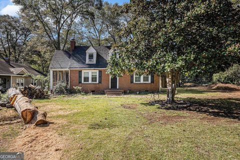 A home in Thomaston