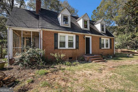 A home in Thomaston