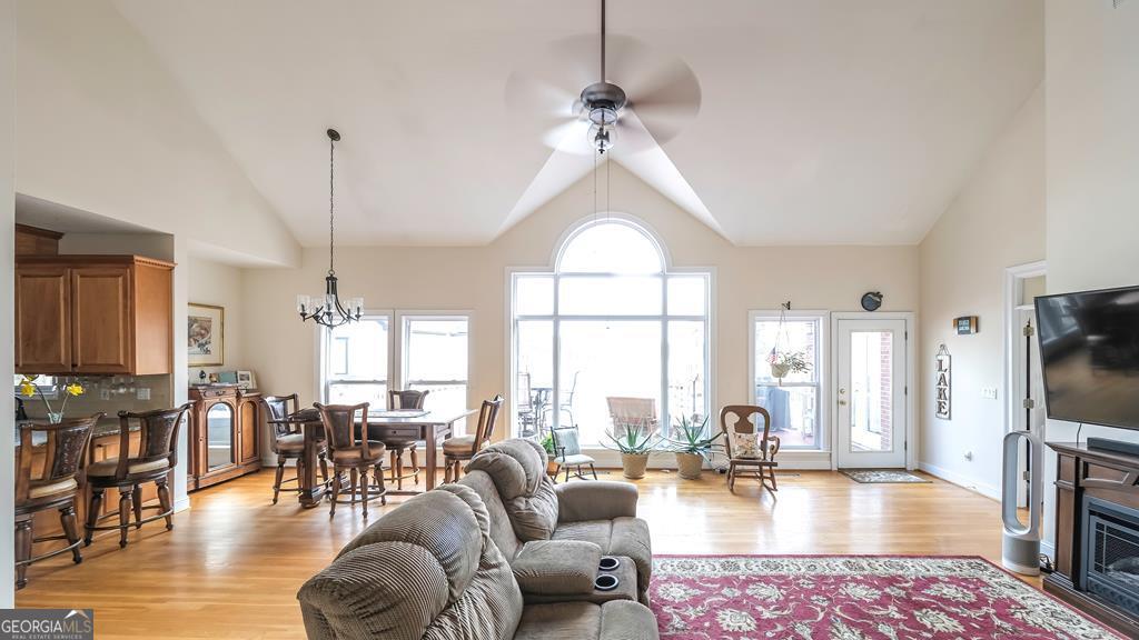 1103 Magnolia DR
