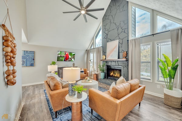1898 WINDING CREEK LN SW, MARIETTA, GA 30064 - Image e3c3074c48ec0c0bfedaf6f83cf13321/2166873648