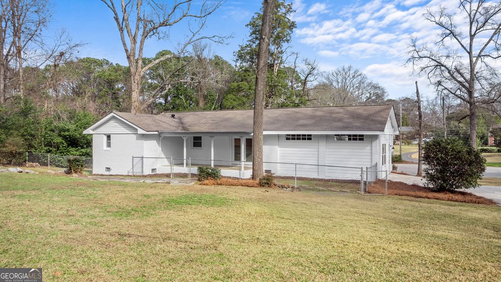 Photo of 507 N Jefferson Avenue, Eatonton, GA 31024 (MLS # 10669766)