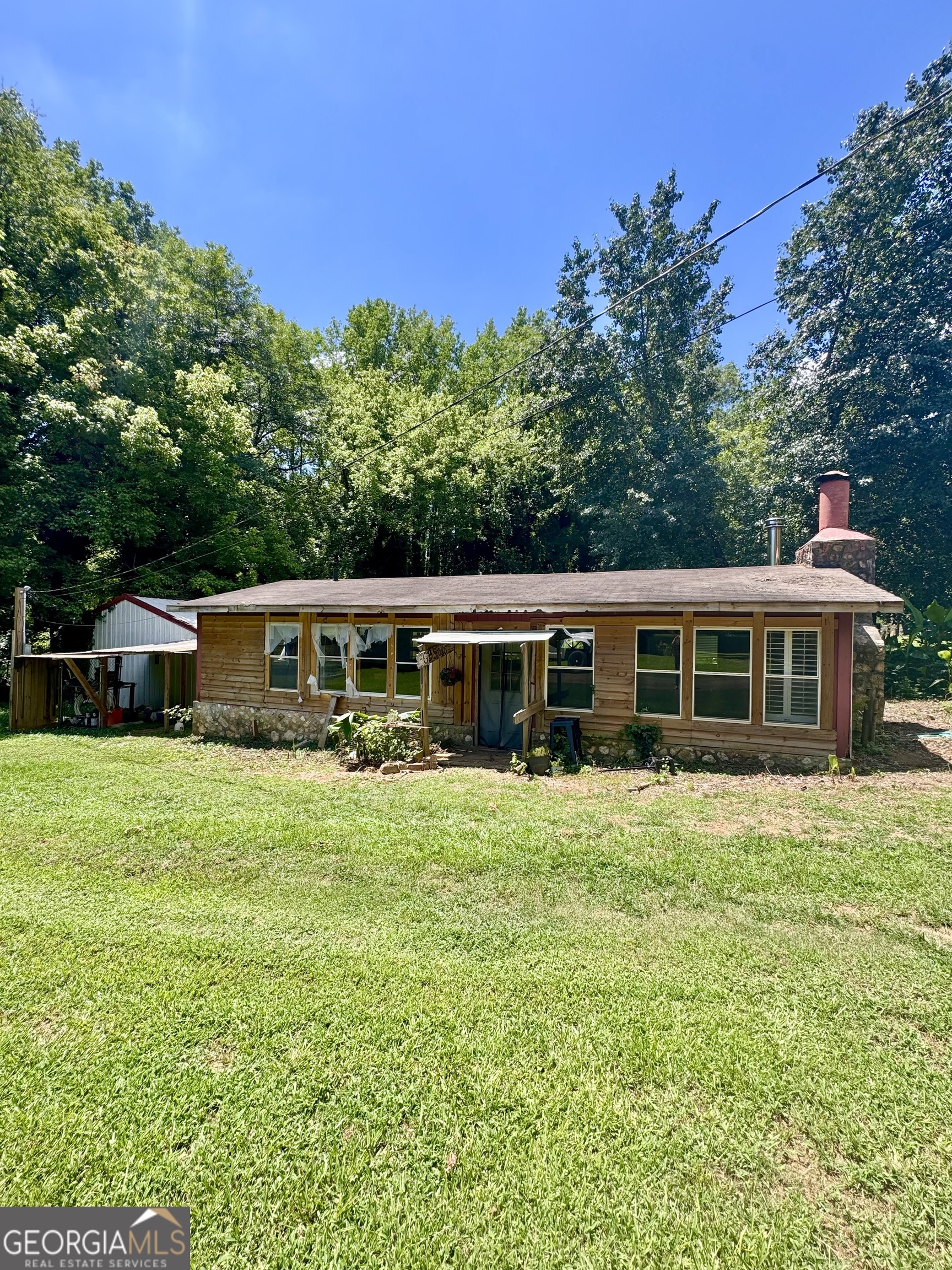 81 Hughes Dairy RD SE