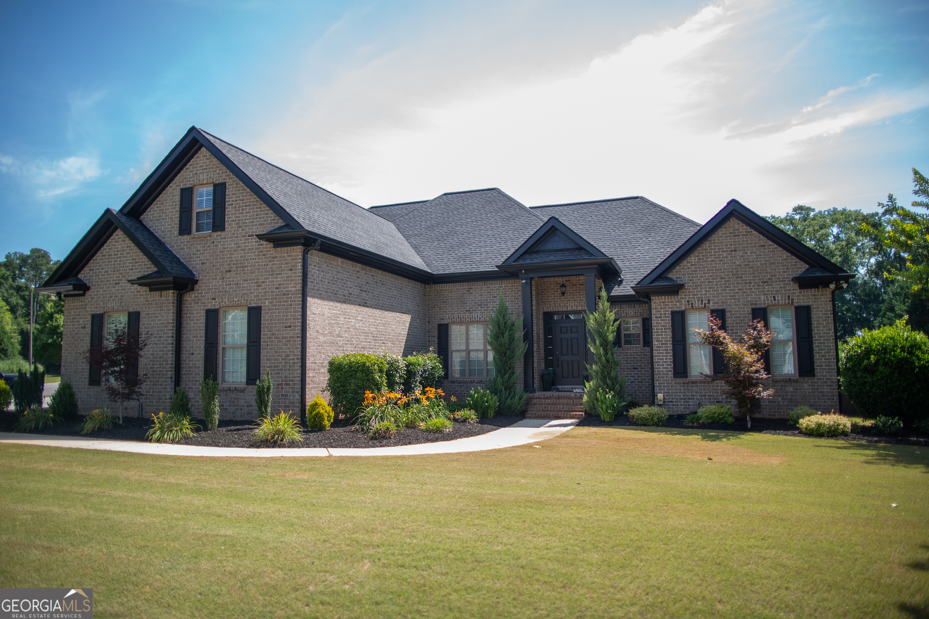 1070 Saint Albans PATH