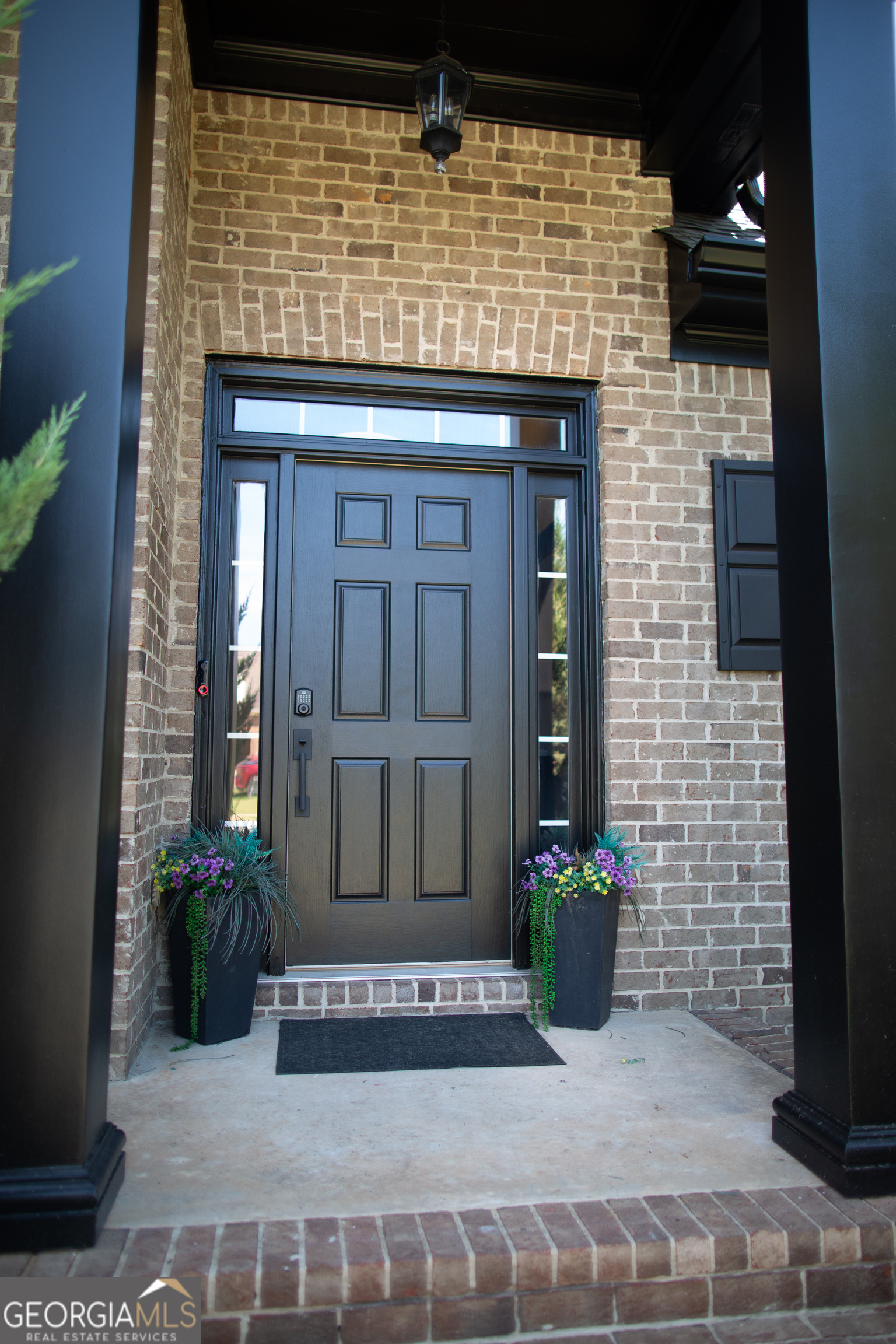 1070 Saint Albans PATH