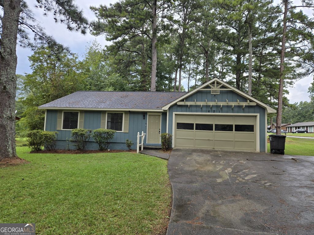 Photo of 621 Maple Drive, Riverdale, GA 30274 (MLS # 10661865)