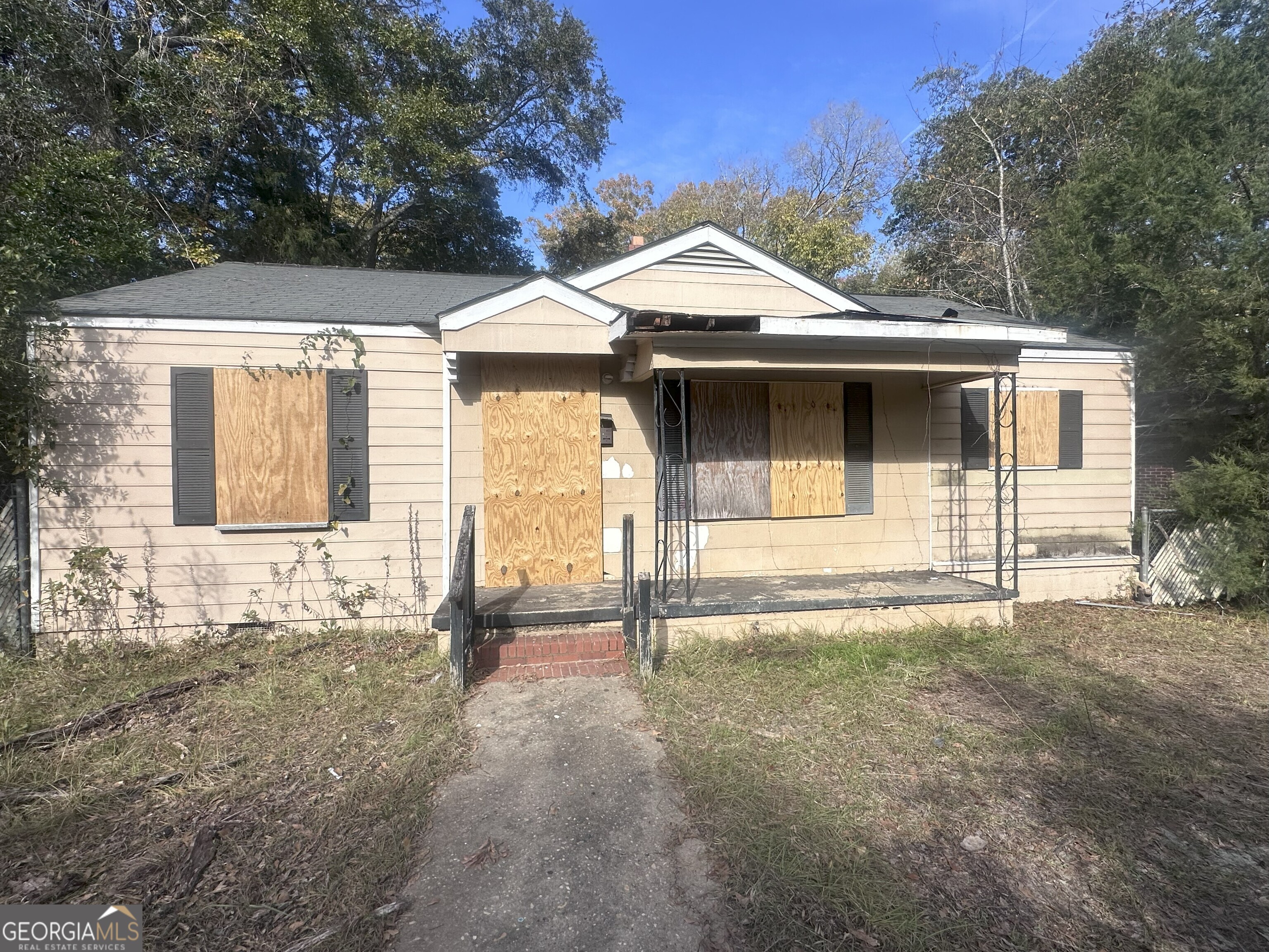 705 W Mercer AVE