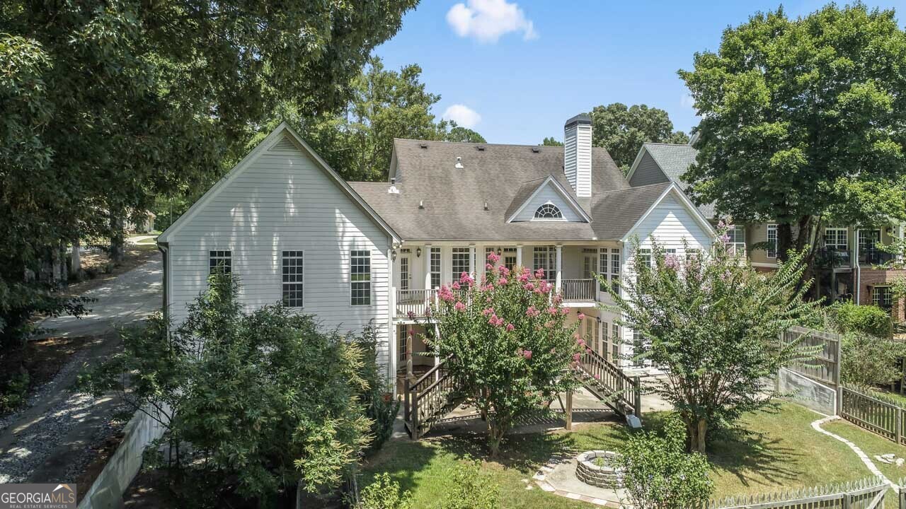 100 Bay DR