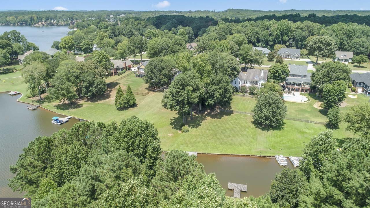 100 Bay DR
