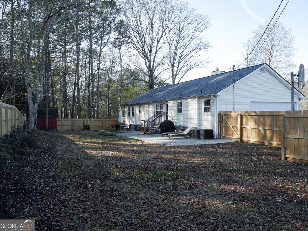 Photo of 370 Ridgeview Drive, Auburn, GA 30011 (MLS # 10657757)