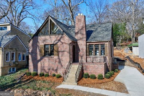 Photo of 918 Glen Arden Way NE, Atlanta, GA 30306 (MLS # 10667982)