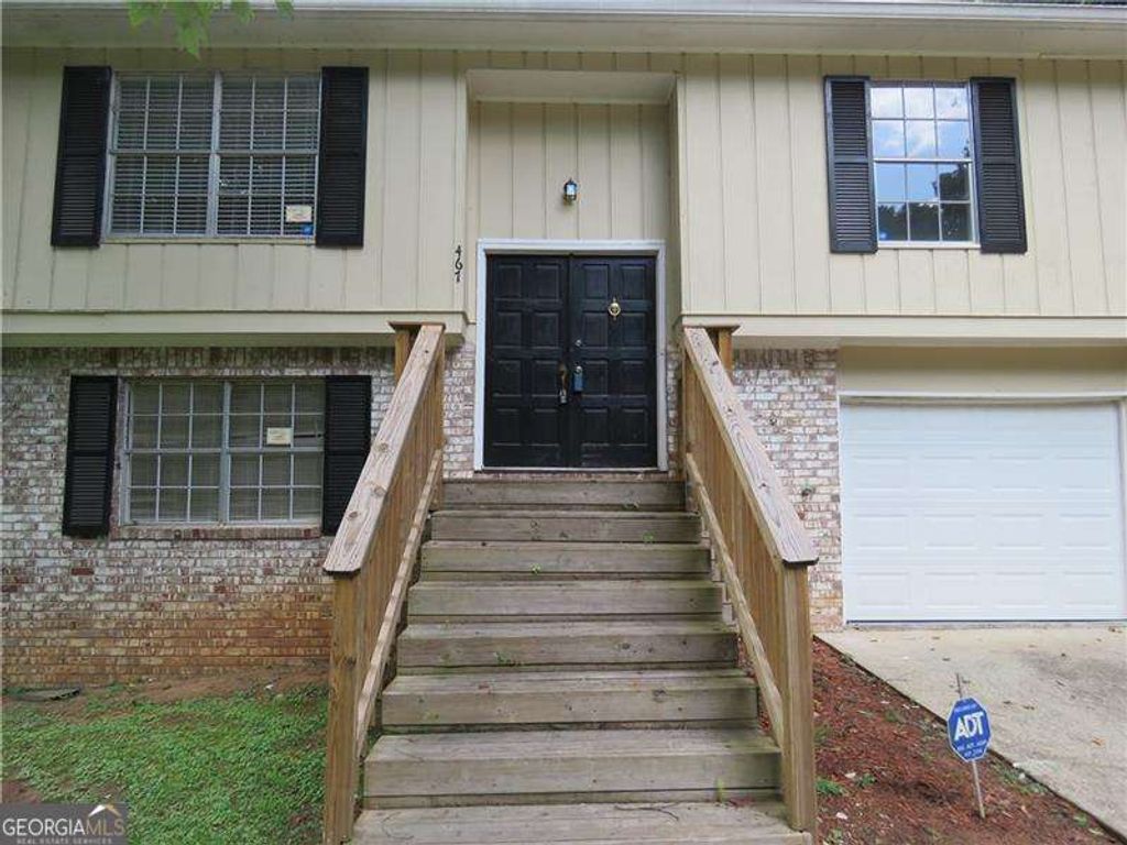 Photo of 467 PINEBURR Lane, Stone Mountain, GA 30087 (MLS # 10633271)