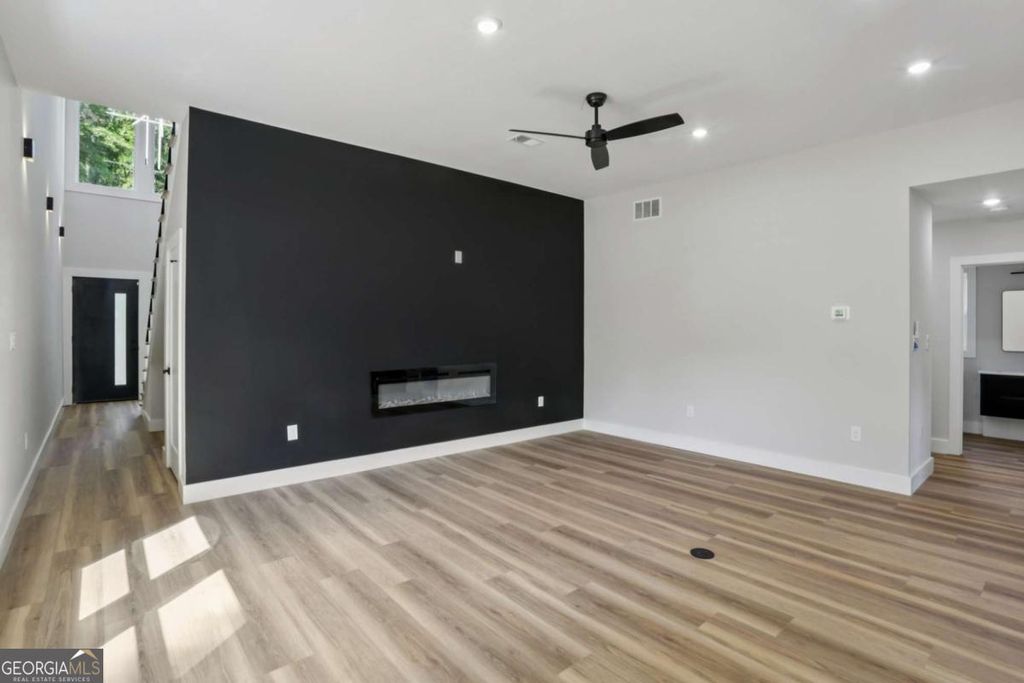 Photo of 1312 Pine Avenue, Atlanta, GA 30344 (MLS # 10730025)