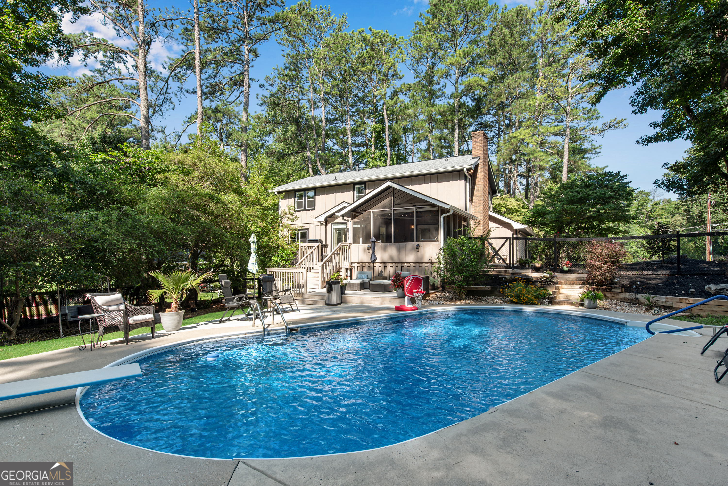 Hollyberry - Residential