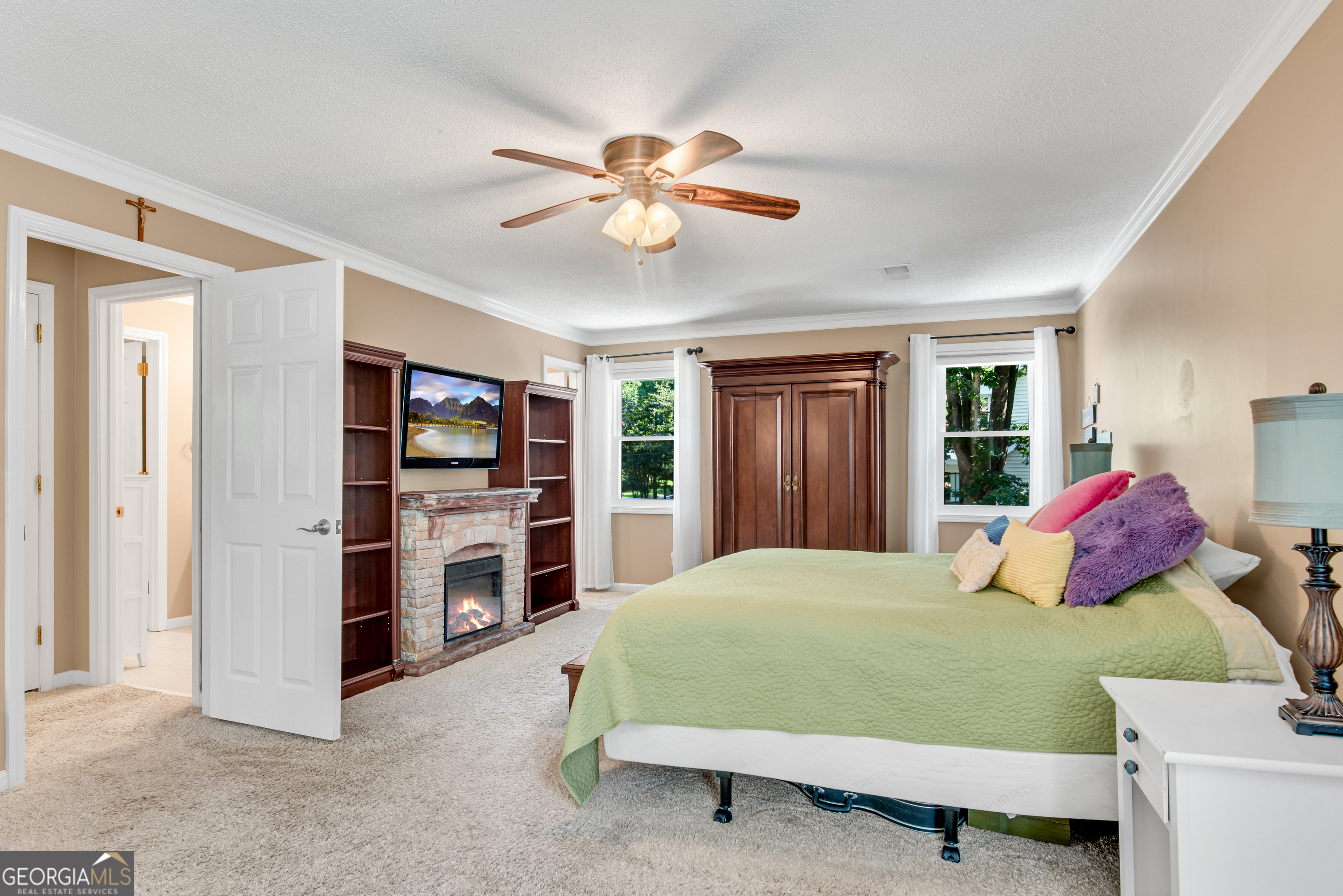 Hollyberry - Residential