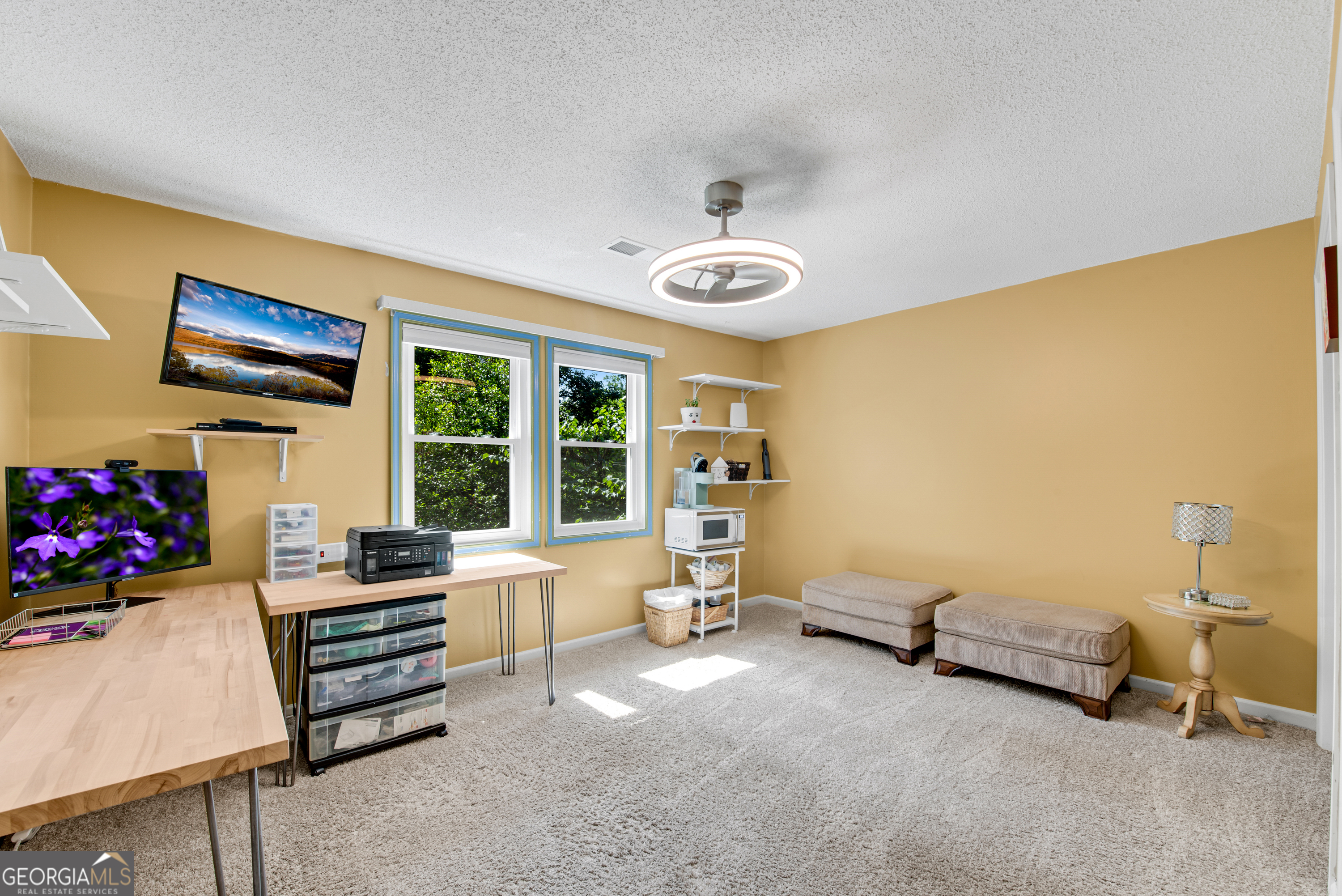 Hollyberry - Residential