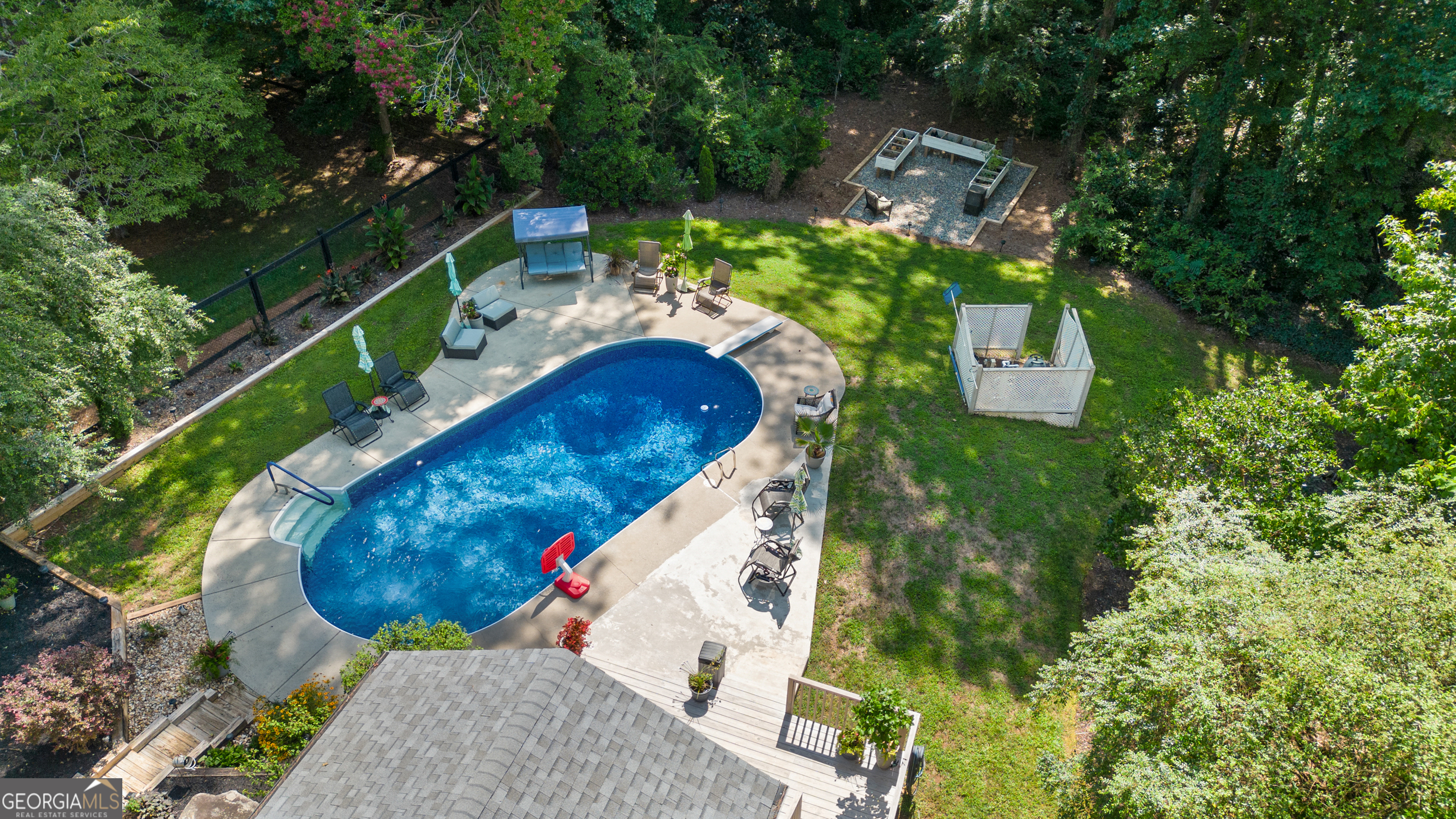 Hollyberry - Residential