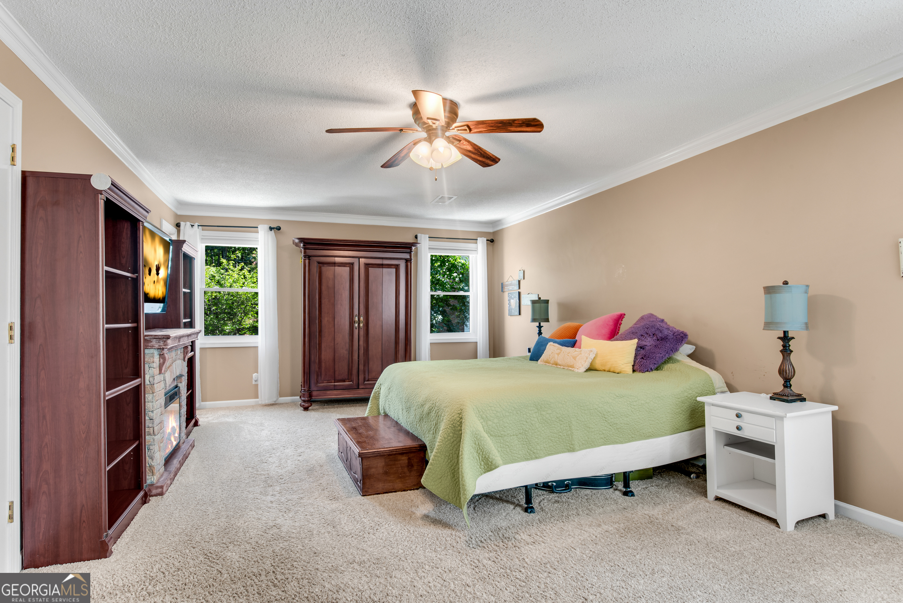 Hollyberry - Residential