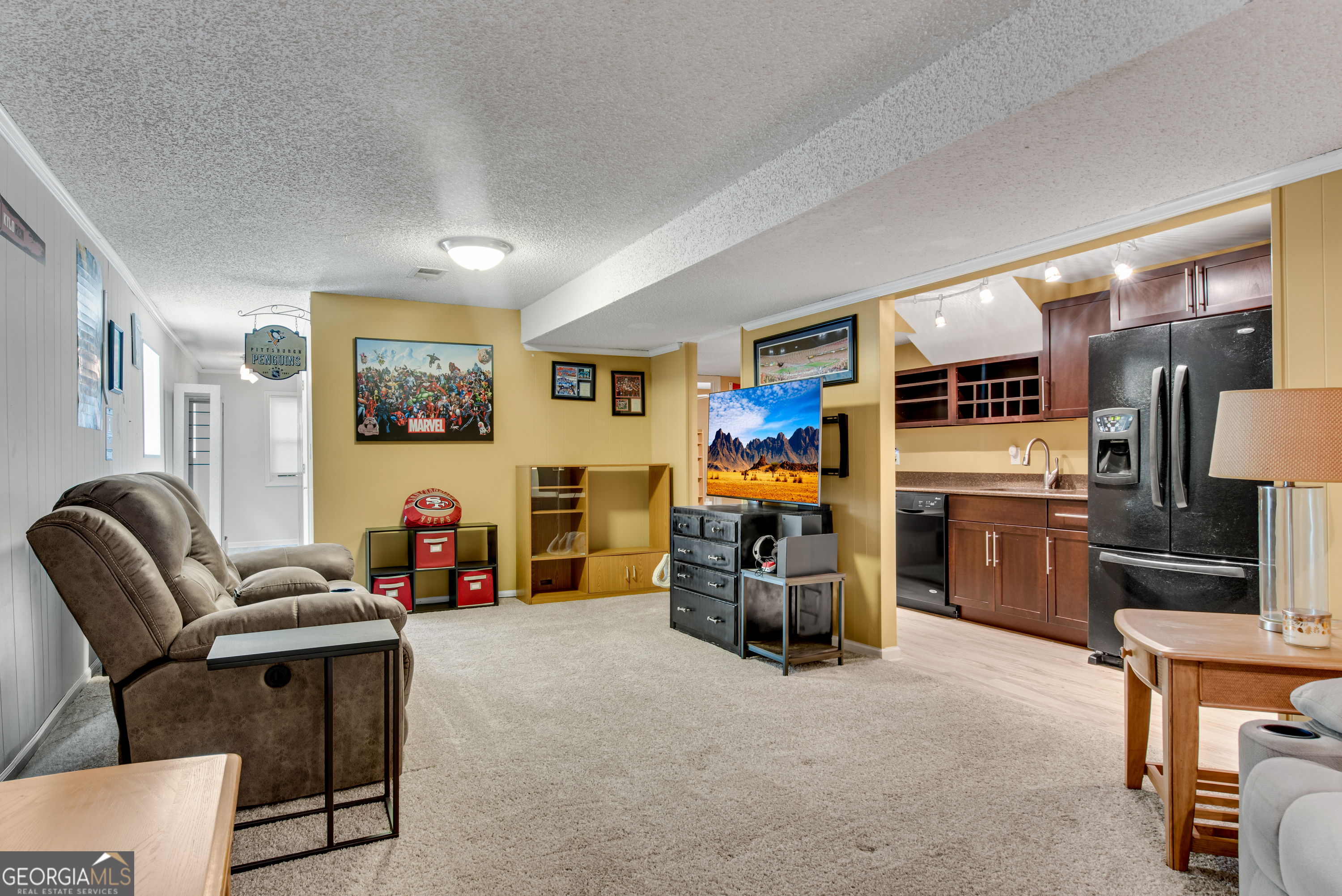 Hollyberry - Residential