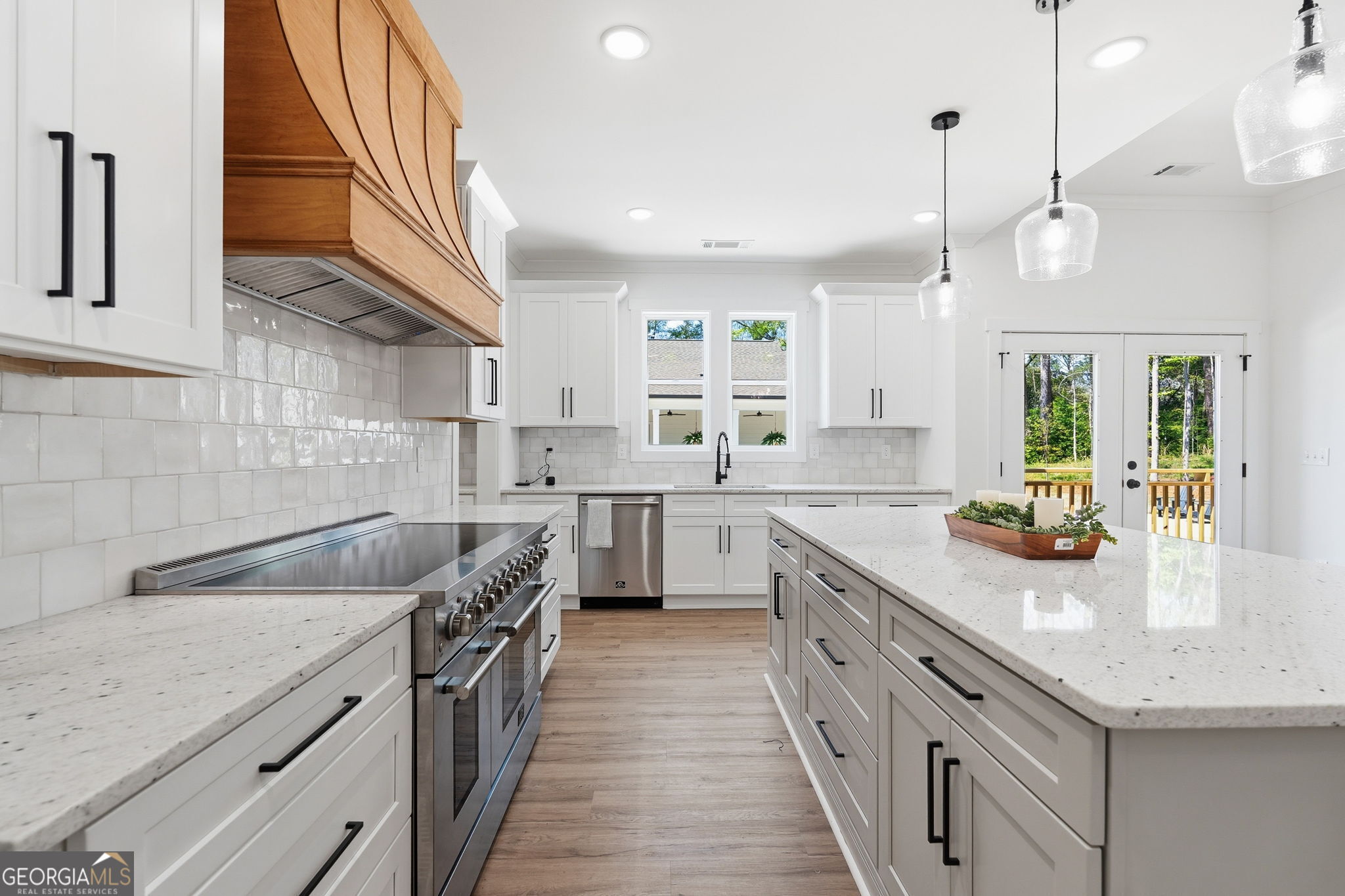 5173 Martin ST SE