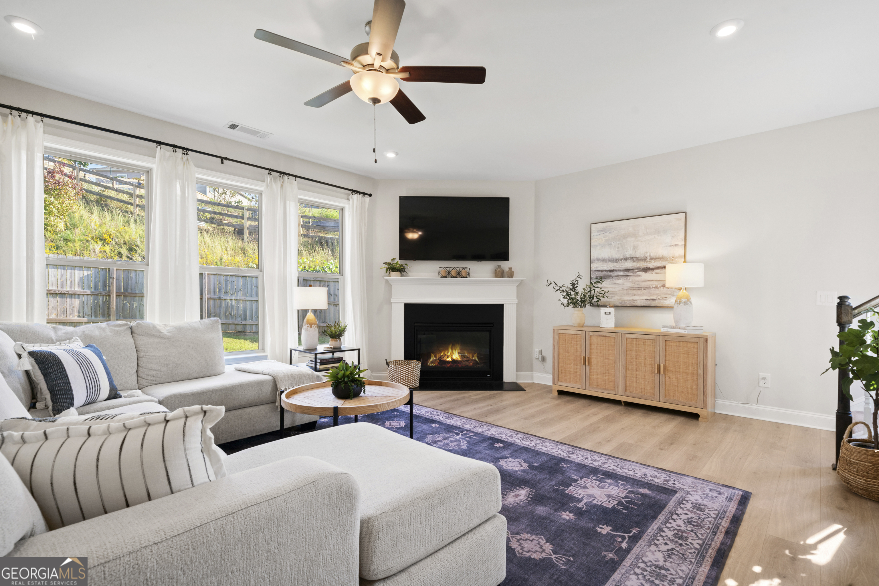 Grandview Manor - Residential