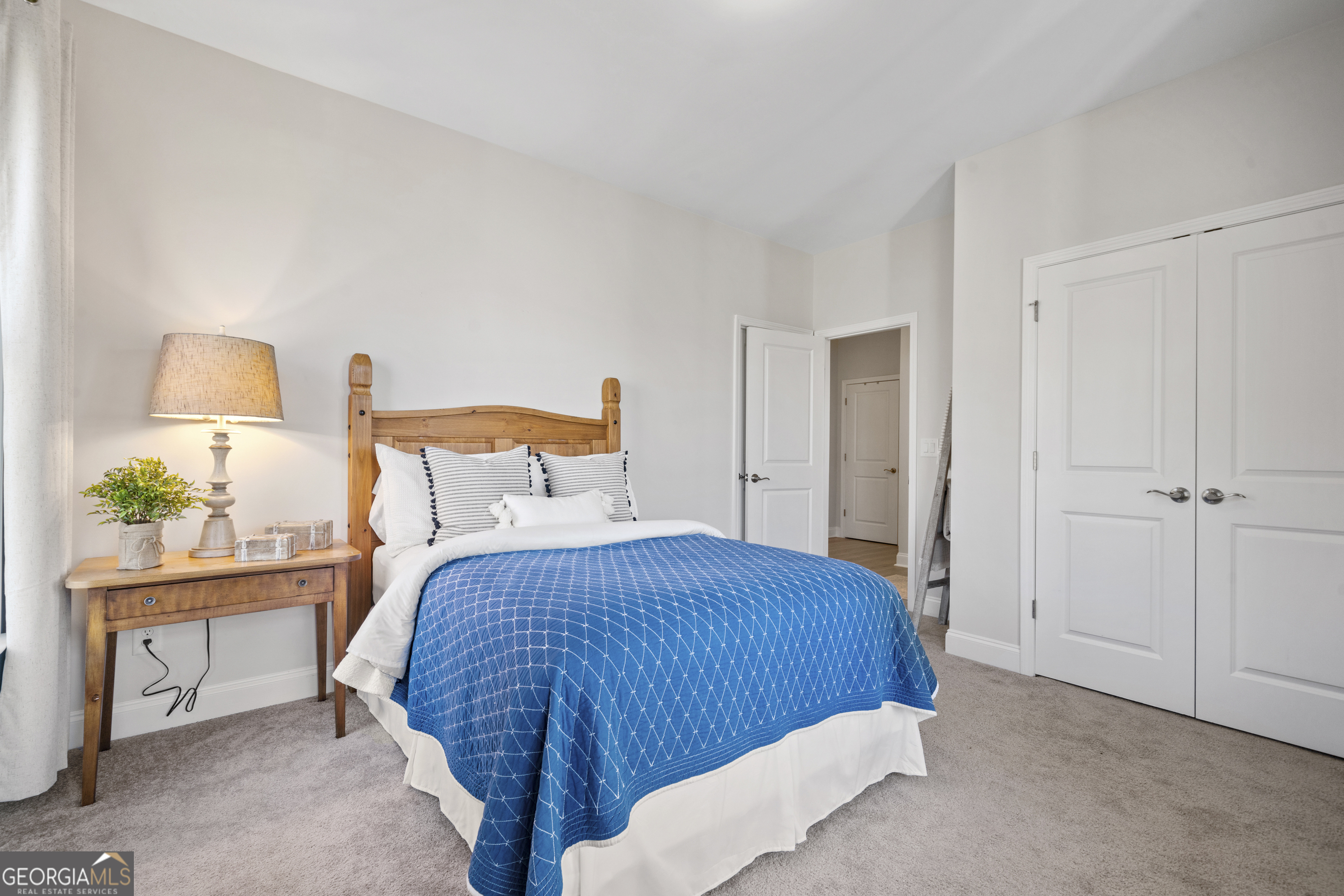 Grandview Manor - Residential