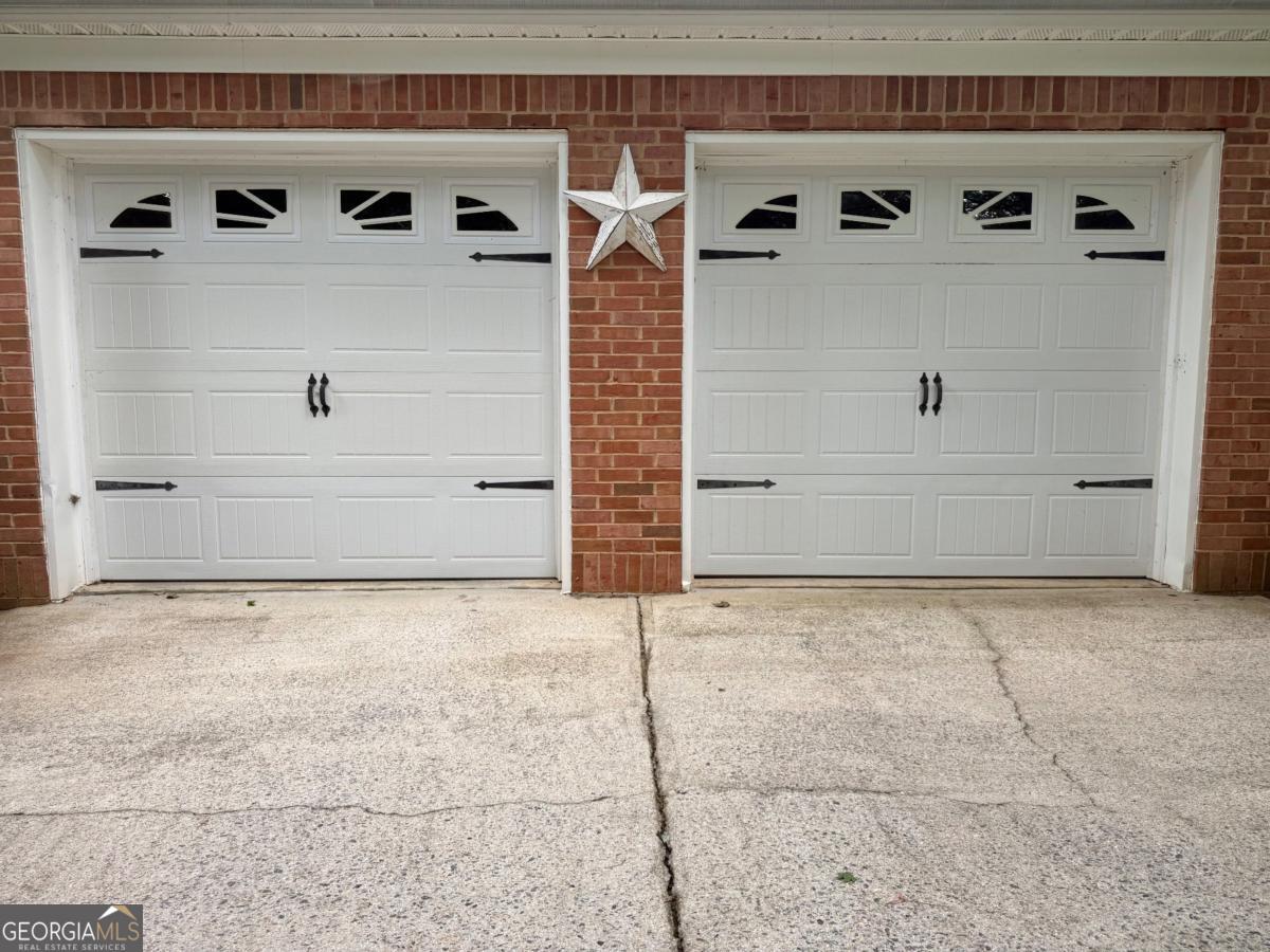 1035 Towne Manor CT NW