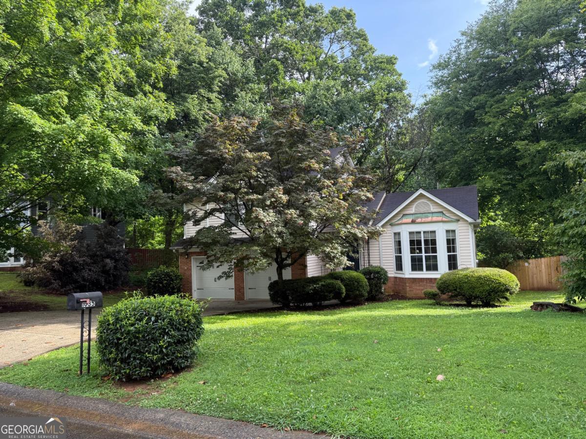 1035 Towne Manor CT NW