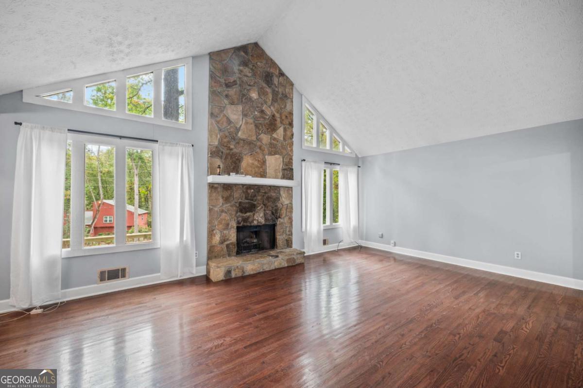 CHEATHAM SPRINGS - Residential