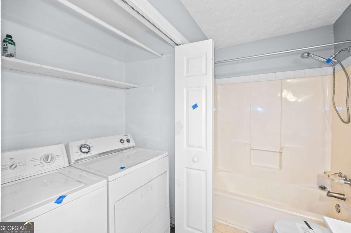 CHEATHAM SPRINGS - Residential